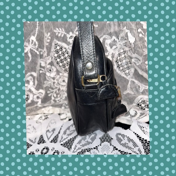 Leather loft Basics Crossbody Bag - Picture 4 of 9